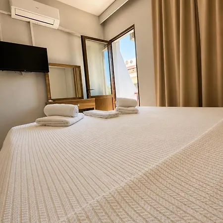Viyana Hotel Çeşme